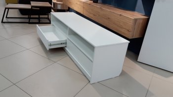 Тумба ТВ Агата М5 Белый (Комфорт) в Ревде - revda.mebel-e96.ru