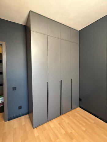 Шкаф 1600 мм 4-х створчатый Норд с антресолью графит (Миф) в Ревде - revda.mebel-e96.ru