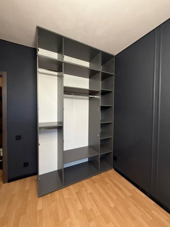 Шкаф 1600 мм 4-х створчатый Норд с антресолью графит (Миф) в Ревде - revda.mebel-e96.ru